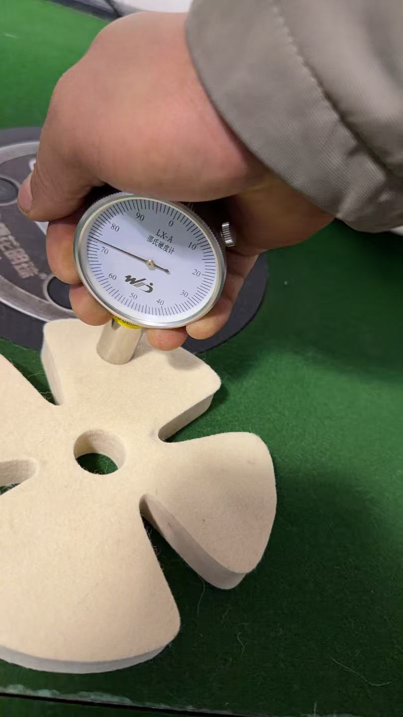 Felt wheel thickness check